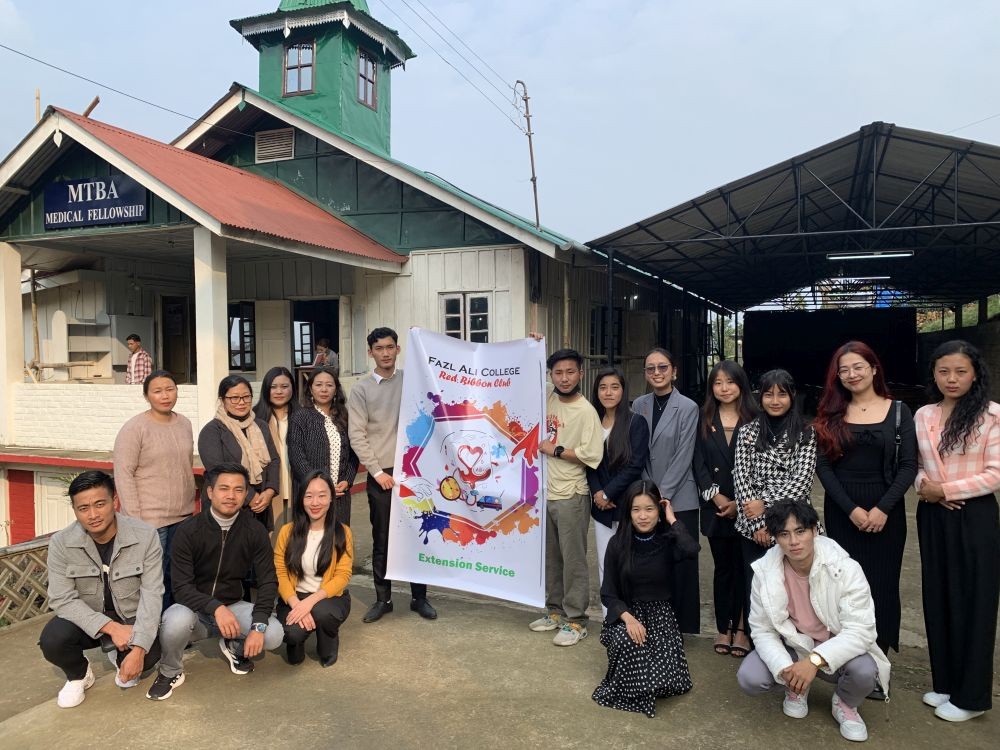 Members of Red Ribbon Club Fazl Ali College and Medical Youth Fellowship MTBA organised a Community Extension Service on the theme, ‘Peer Sensitisation on HIV/AIDS’ at Medical Fellowship Church on March 24.